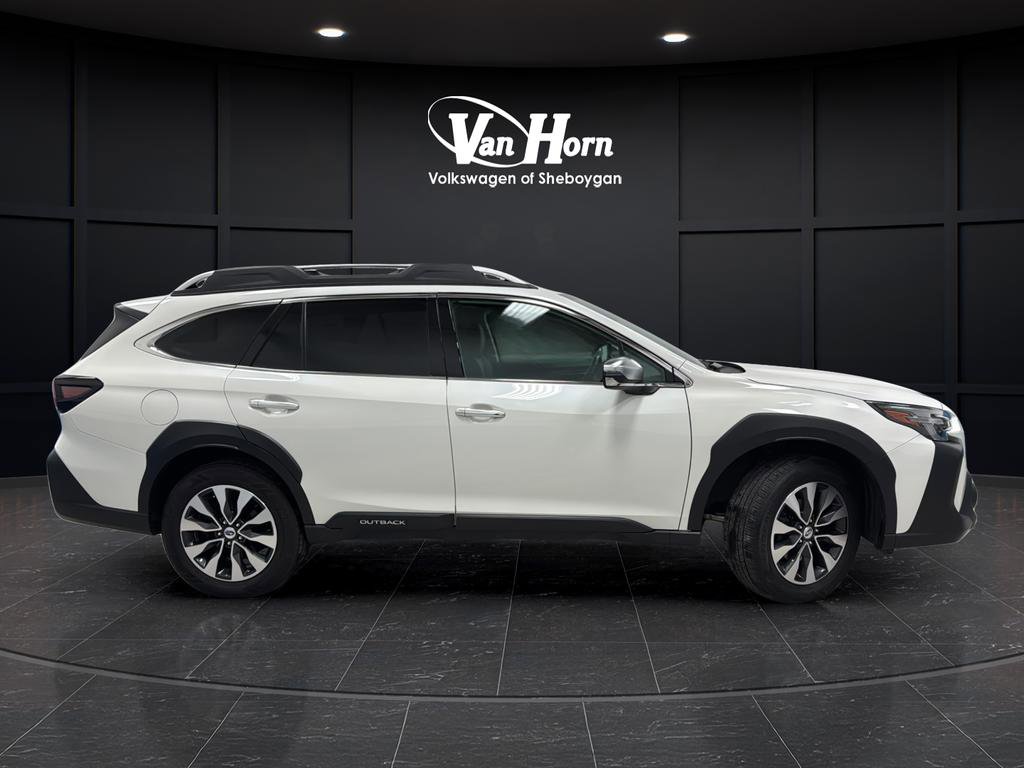 Used 2023 Subaru Outback Touring XT image 2