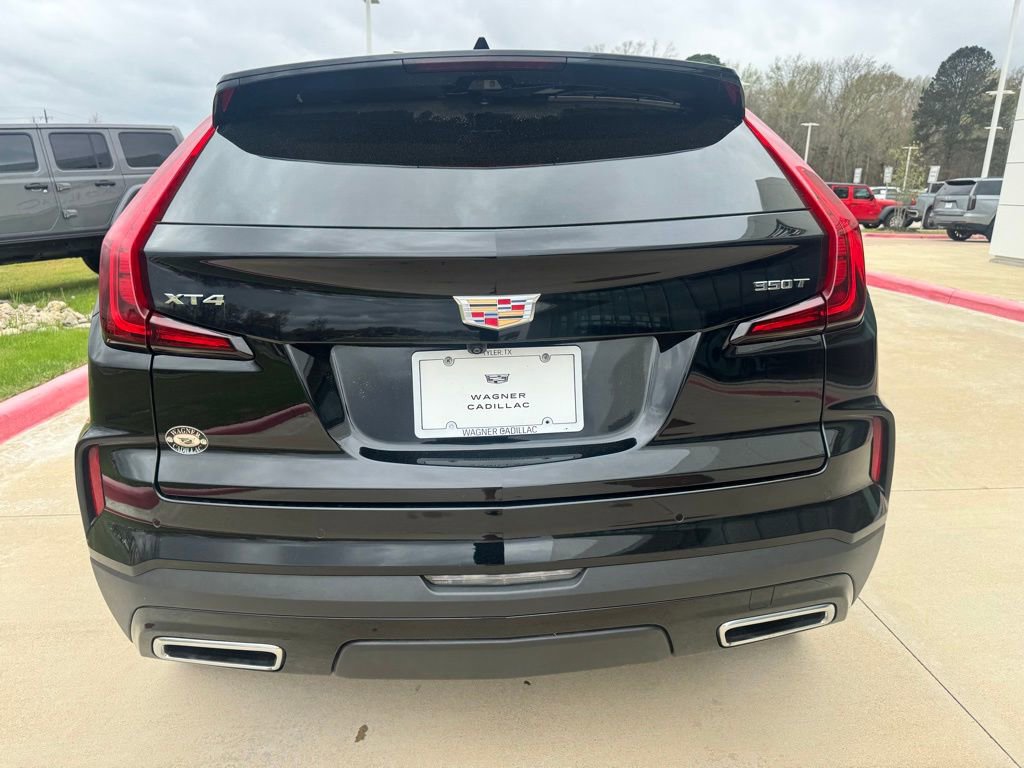 Used 2024 Cadillac XT4 Premium Luxury w/ Technology Package image 3