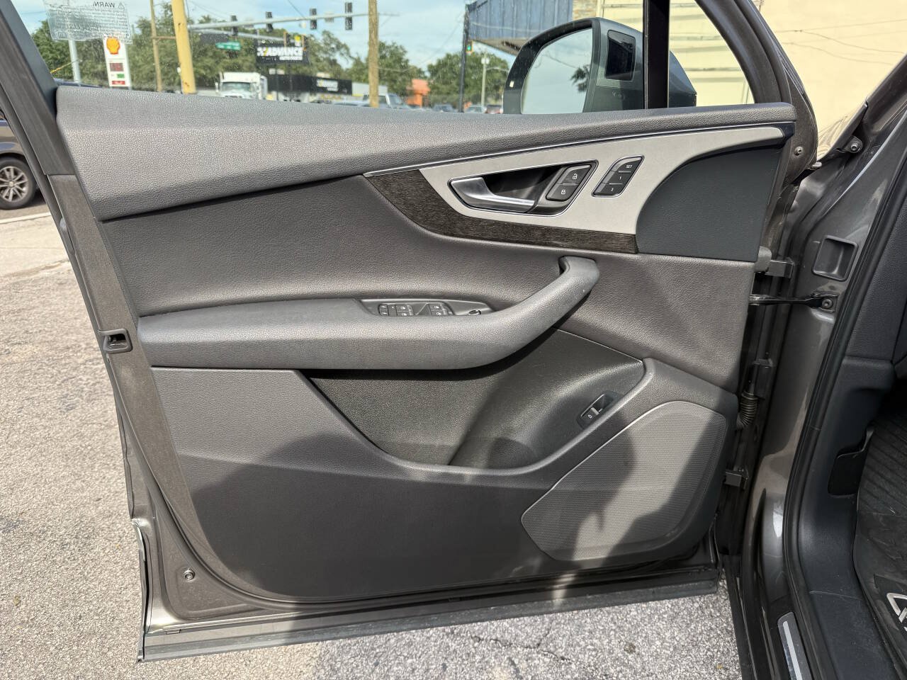 Used 2019 Audi Q7 2.0T Premium w/ Convenience Package AWD/4WD image 11