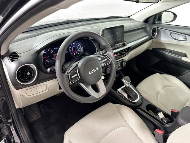 Used 2023 Kia Forte LXS FWD image 17