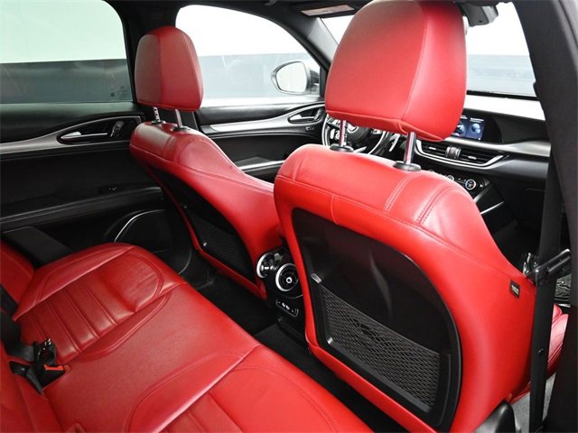Used 2022 Alfa Romeo Stelvio Veloce image 42