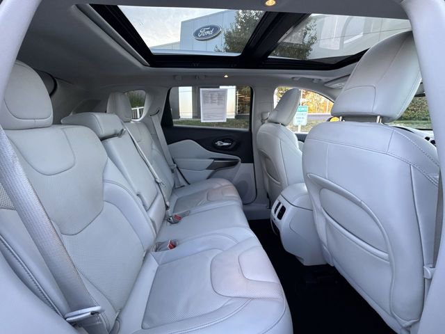 Used 2021 Jeep Cherokee Limited image 21