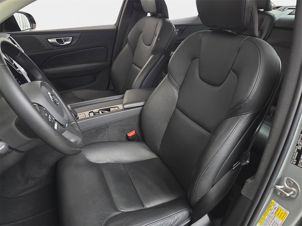 Used 2024 Volvo S60 B5 Core image 17