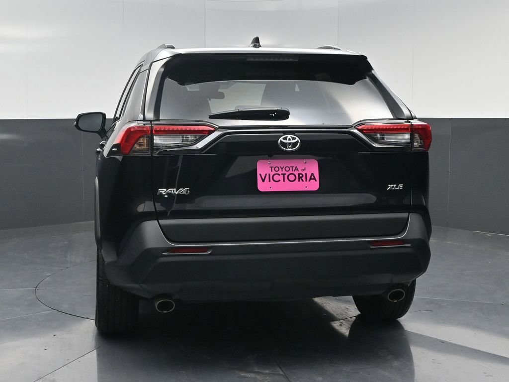 Used 2024 Toyota RAV4 XLE FWD image 15