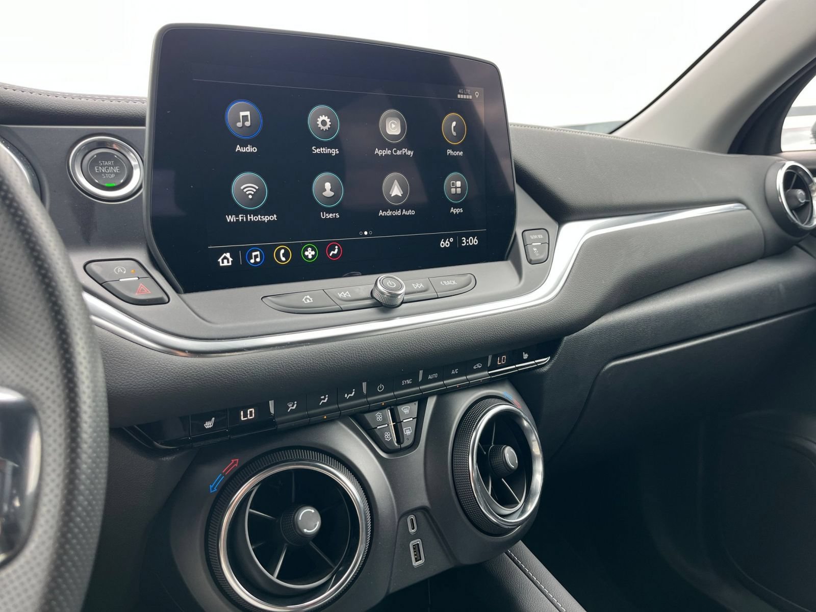 Used 2026 Chevrolet Blazer LT FWD image 19