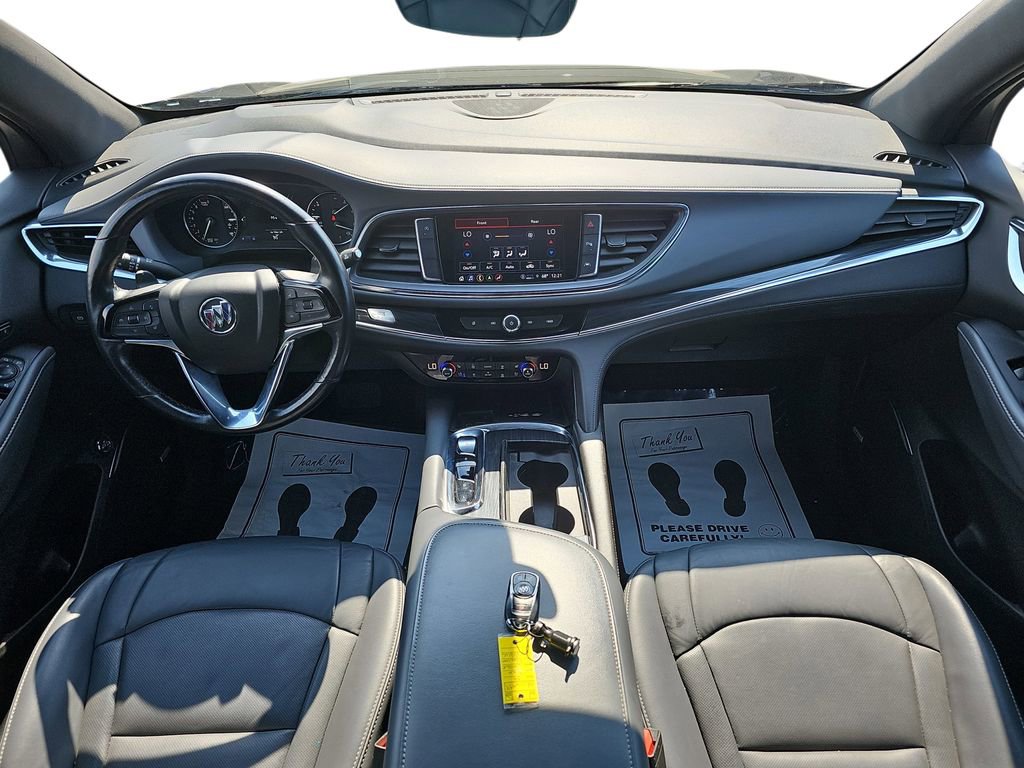 Used 2024 Buick Enclave Premium image 12