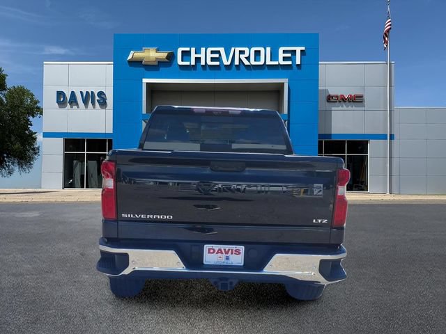 New 2026 Chevrolet Silverado 1500 LTZ w/ LTZ Premium Package AWD/4WD image 4