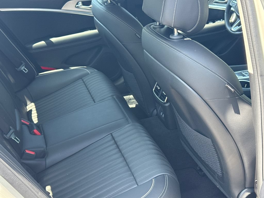 Used 2026 Genesis G70 2.5T Prestige RWD image 18