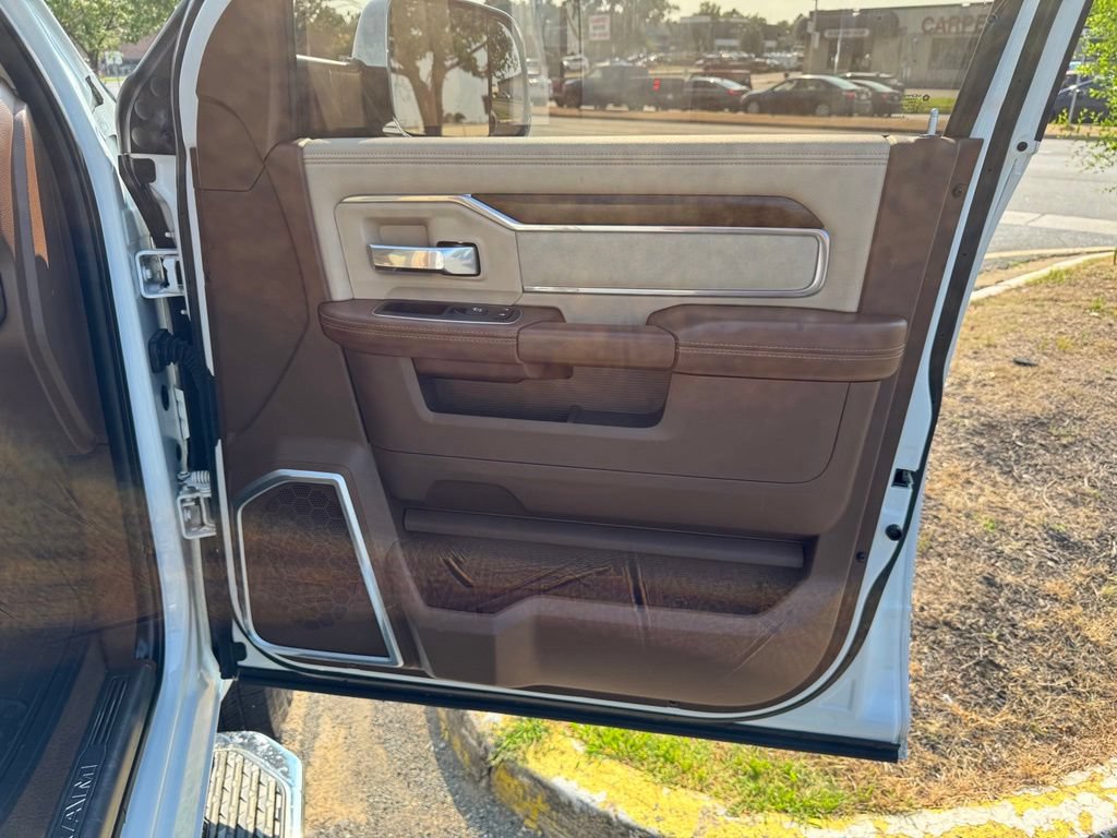 Used 2022 RAM 2500 Laramie AWD/4WD image 28