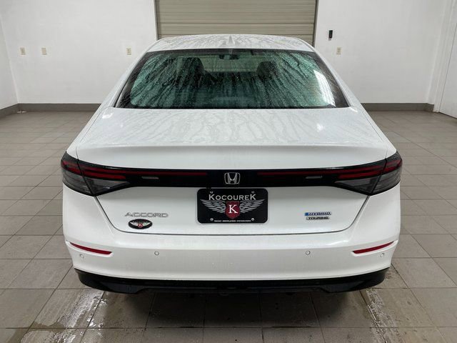 Used 2024 Honda Accord Touring image 5