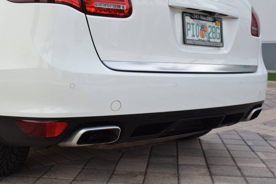 Used 2013 Porsche Cayenne Diesel AWD/4WD image 21