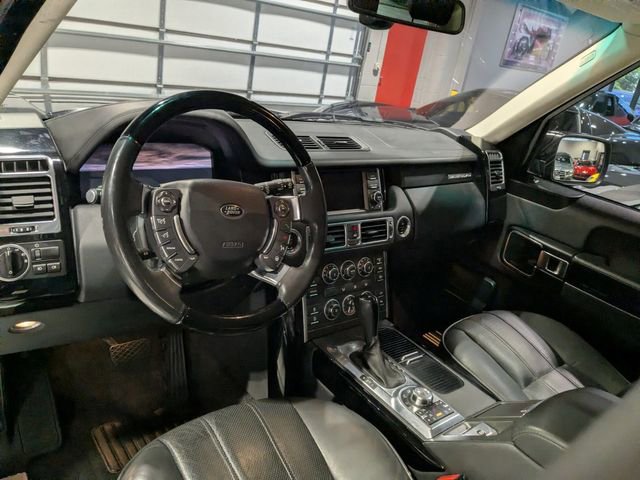 Used 2012 Land Rover Range Rover HSE LUX w/ Luxury Interior Pkg AWD/4WD image 28