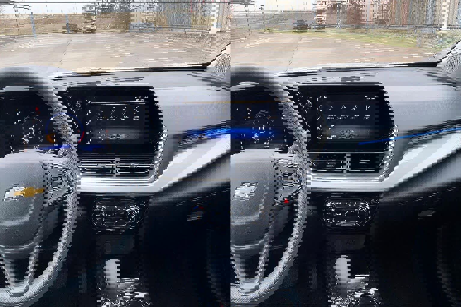 Certified 2025 Chevrolet Trax LT image 8