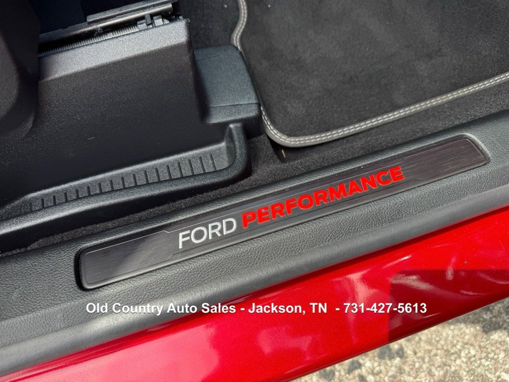 Used 2021 Ford Edge ST w/ Equipment Group 401A AWD/4WD image 18