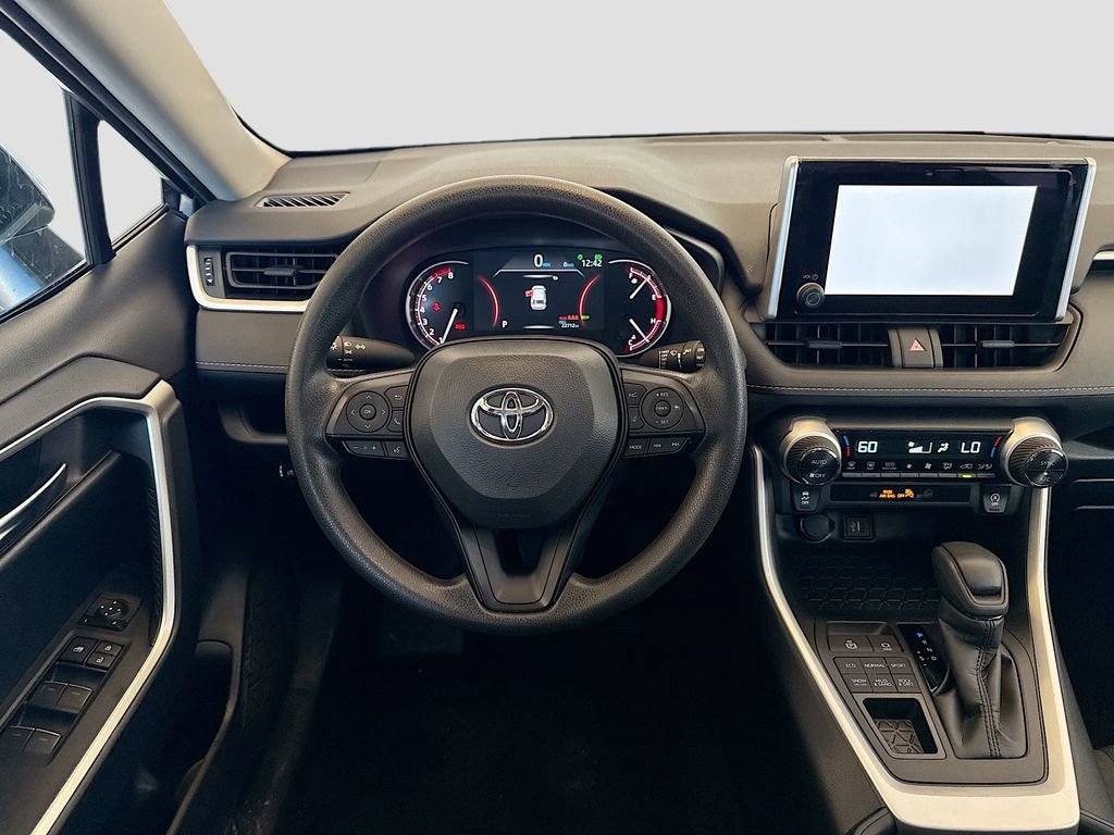 Used 2025 Toyota RAV4 XLE AWD/4WD image 24