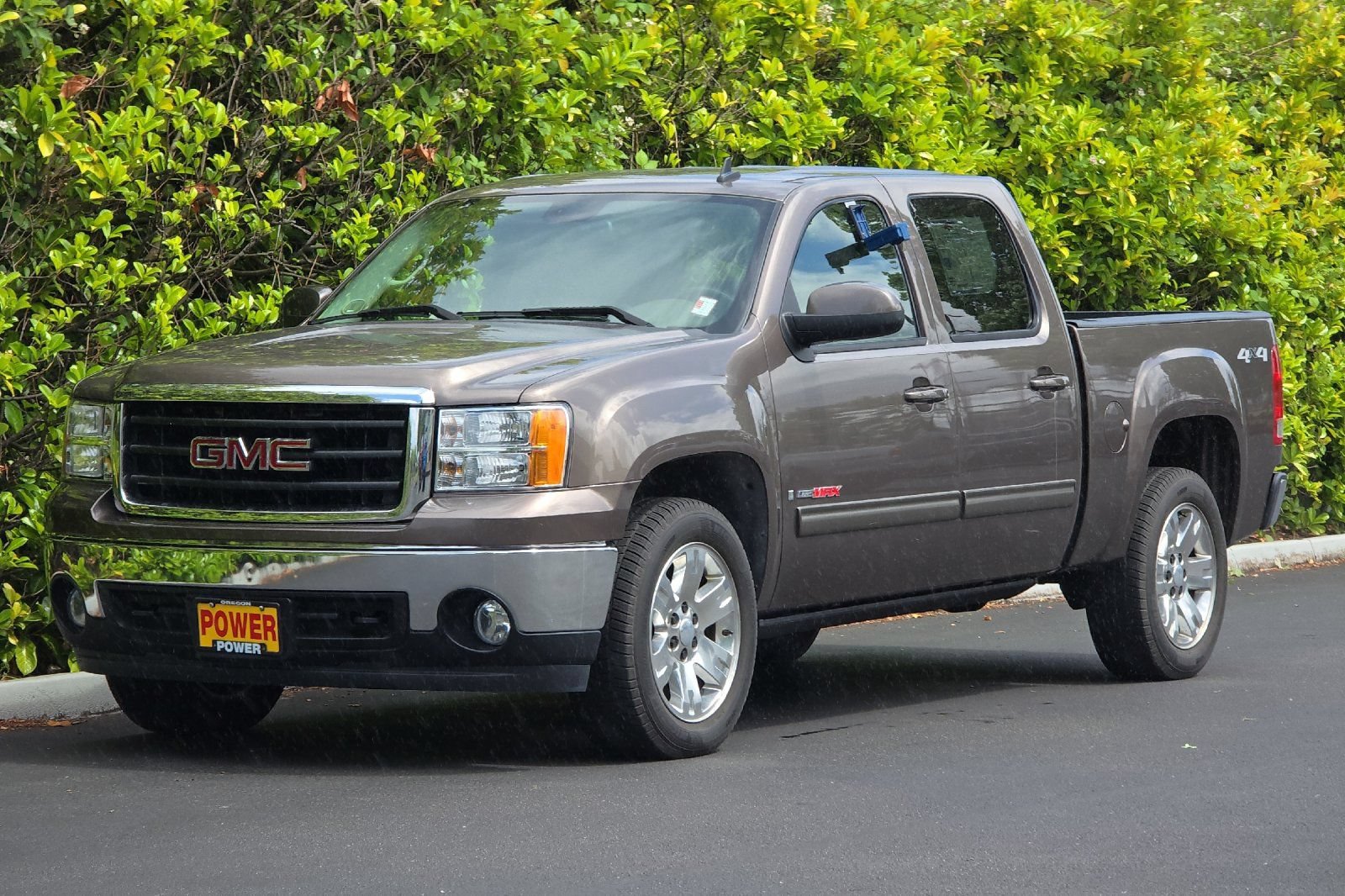 Used 2007 GMC Sierra 1500 SLT w/ Entertainment Package AWD/4WD image 8
