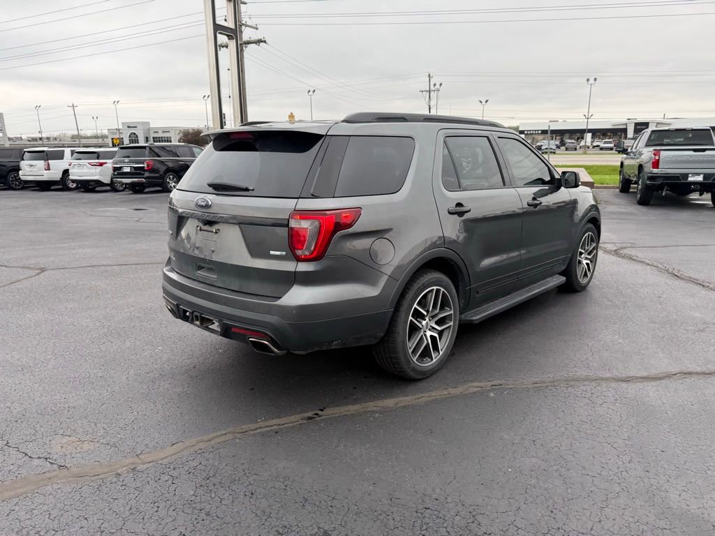 Used 2017 Ford Explorer Sport w/ Equipment Group 401A AWD/4WD image 7