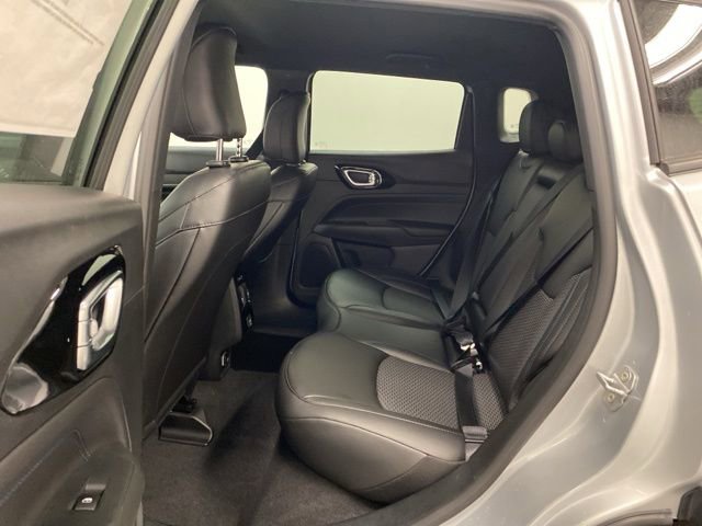 New 2026 Jeep Compass Latitude image 19