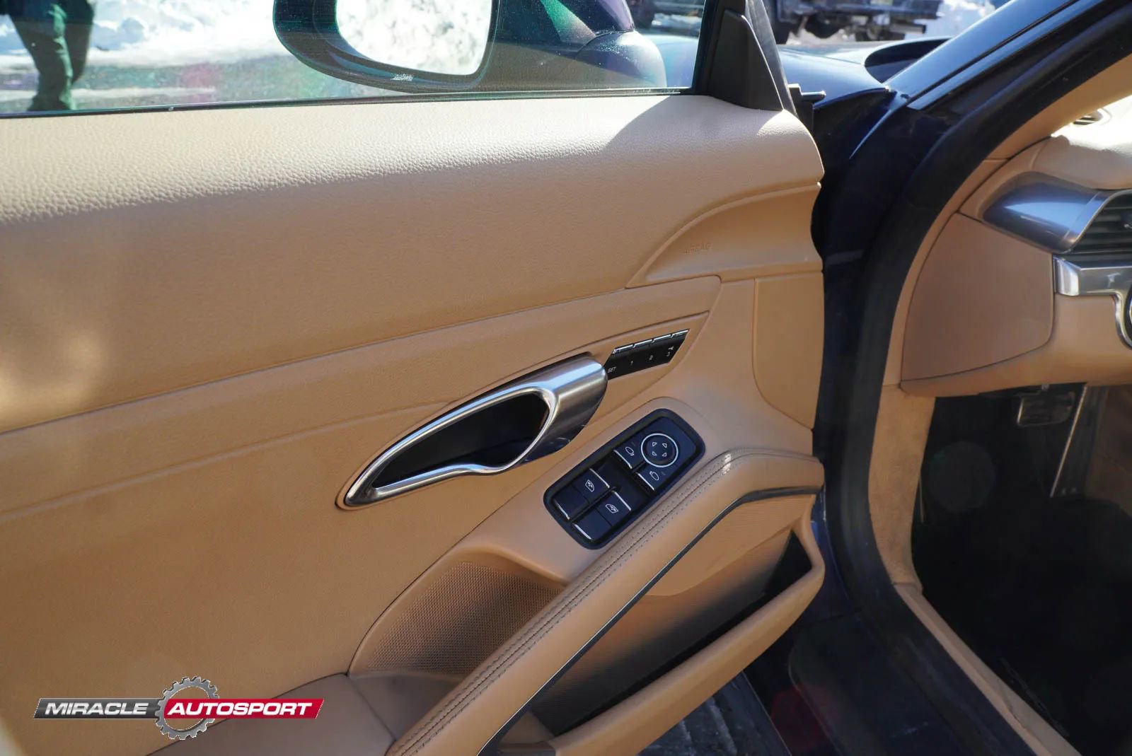 Used 2014 Porsche 911 Carrera w/ Sport Chrono Package image 12