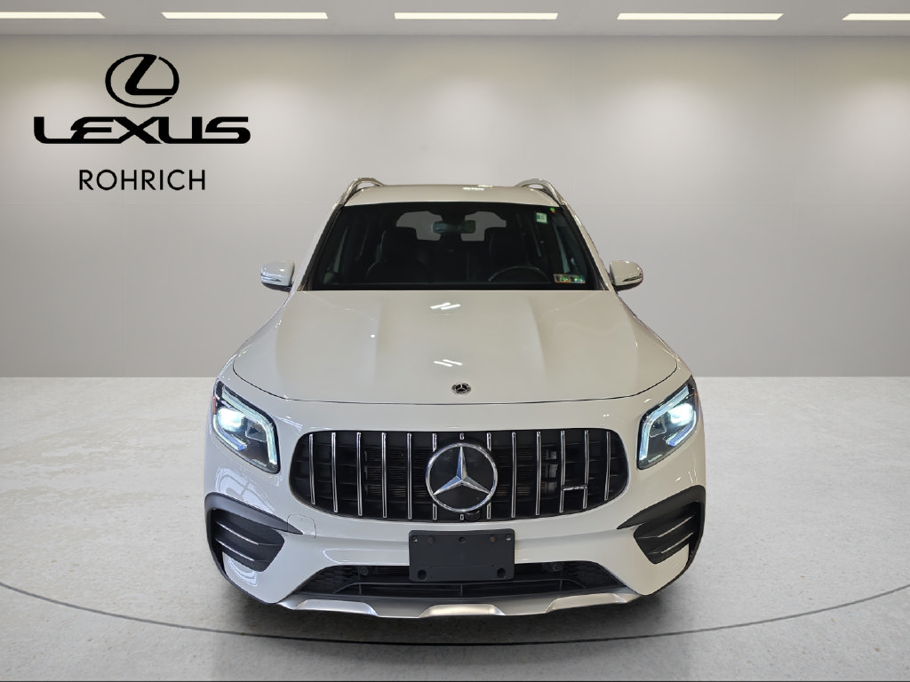 Used 2022 Mercedes-Benz GLB 35 AMG 4MATIC image 2