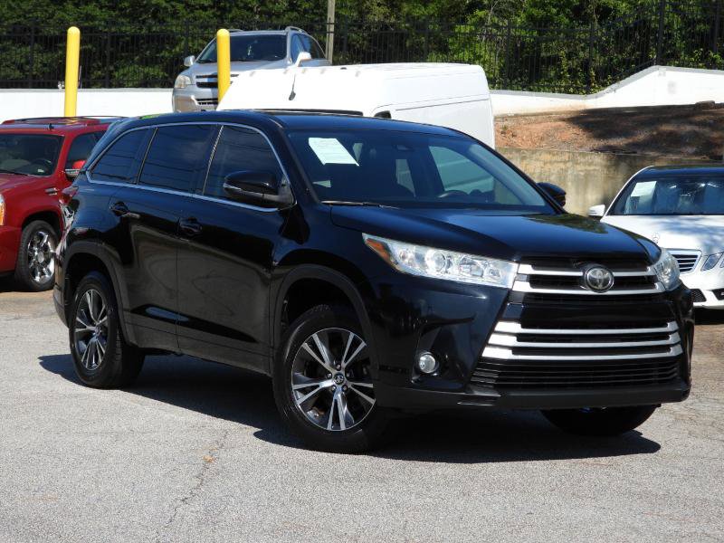 Used 2017 Toyota Highlander Plus image 11