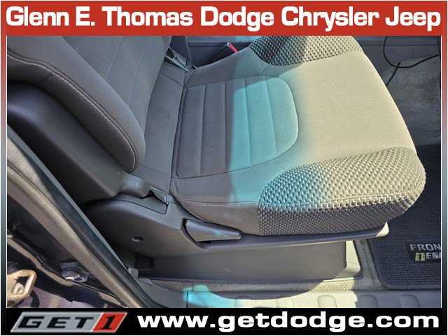 Used 2014 Nissan Frontier Desert Runner RWD image 36