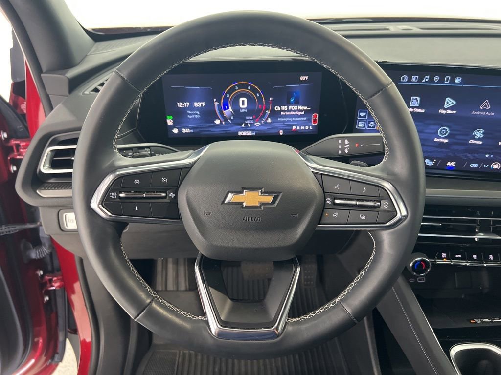 Used 2025 Chevrolet Traverse LT w/ Sun and Wheel Package FWD image 10