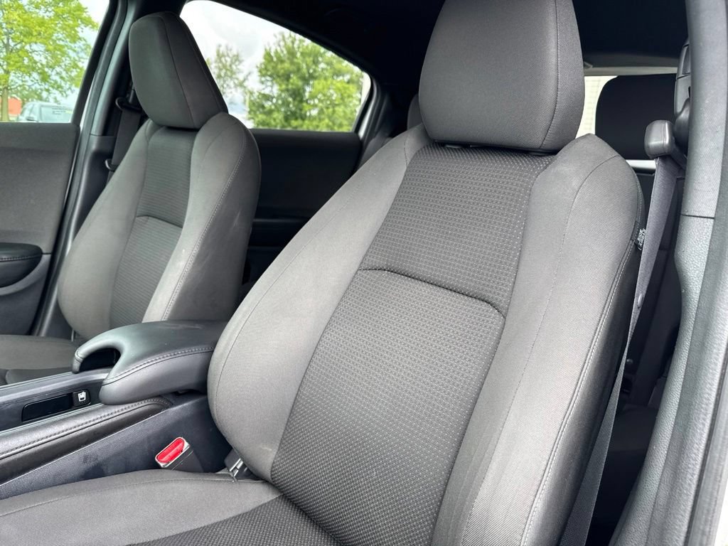 Certified 2022 Honda HR-V Sport image 29