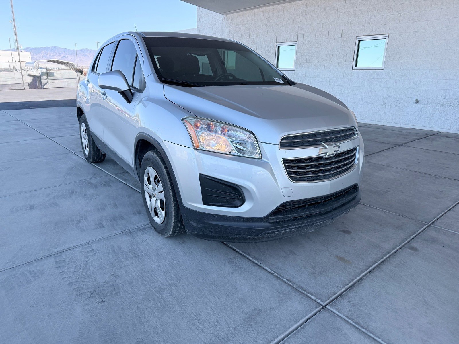 Used 2016 Chevrolet Trax LS w/ LPO, Cargo Package image 1