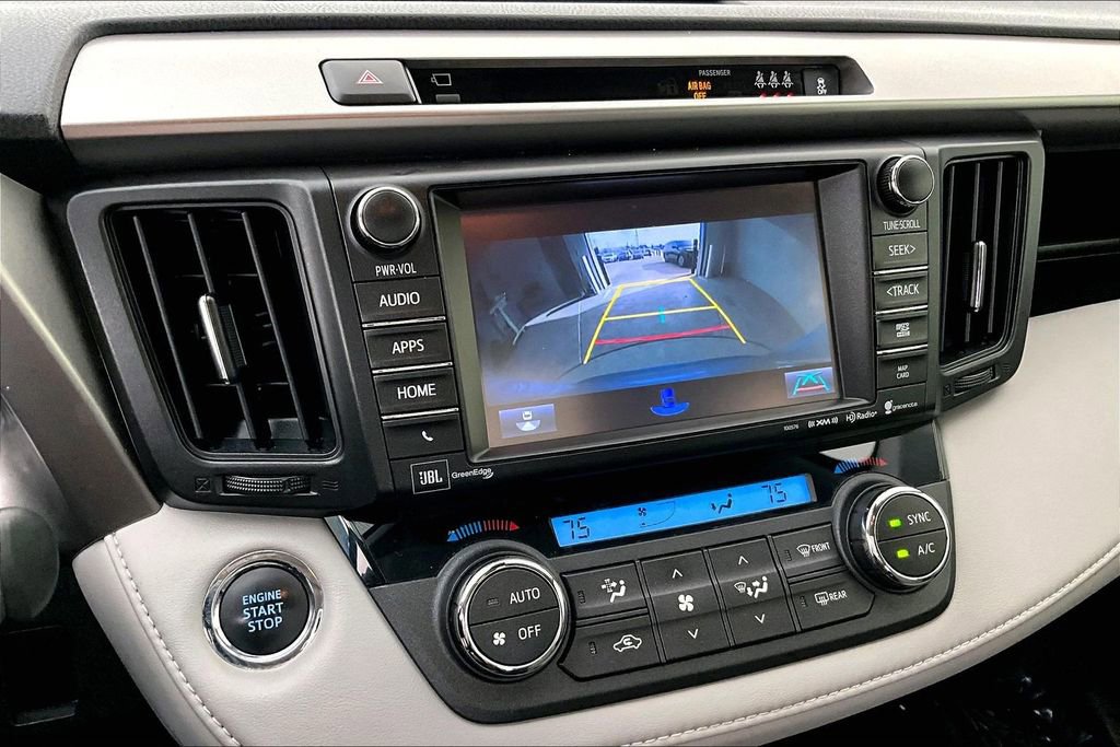 Used 2017 Toyota RAV4 Limited image 28