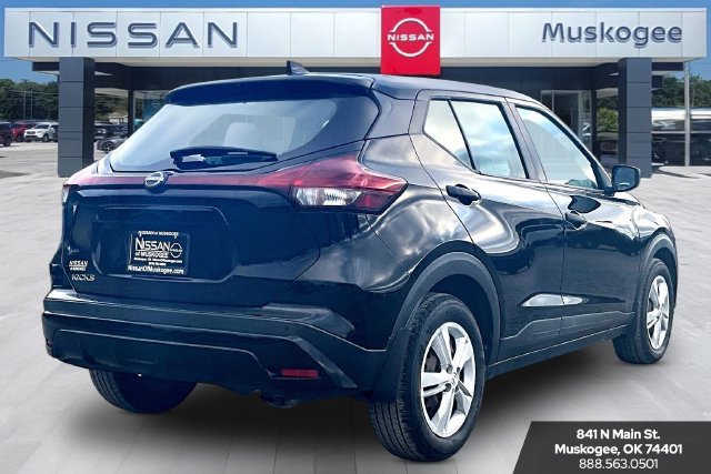 Used 2022 Nissan Kicks S FWD image 5