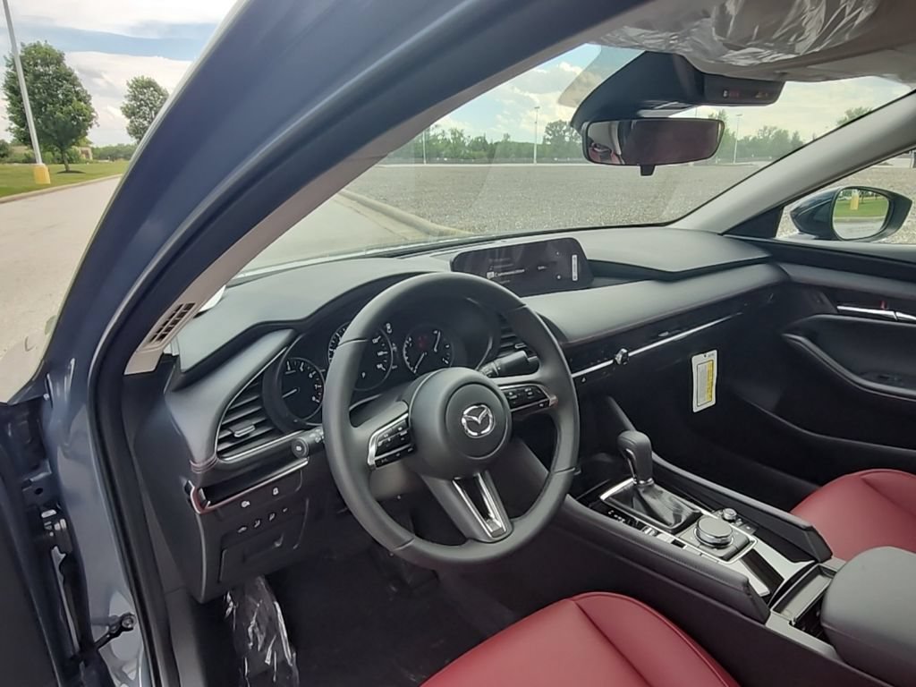 New 2026 MAZDA MAZDA3 Carbon AWD/4WD image 2