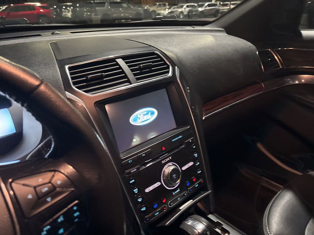 Used 2018 Ford Explorer Limited image 10