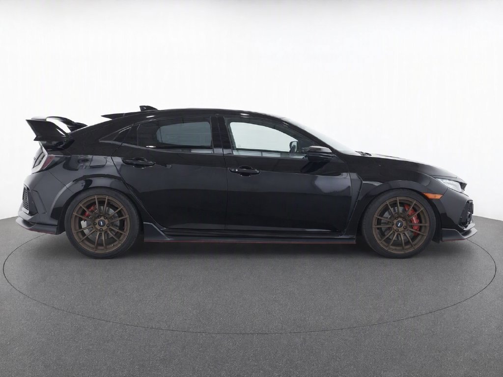 Used 2017 Honda Civic Type R image 8