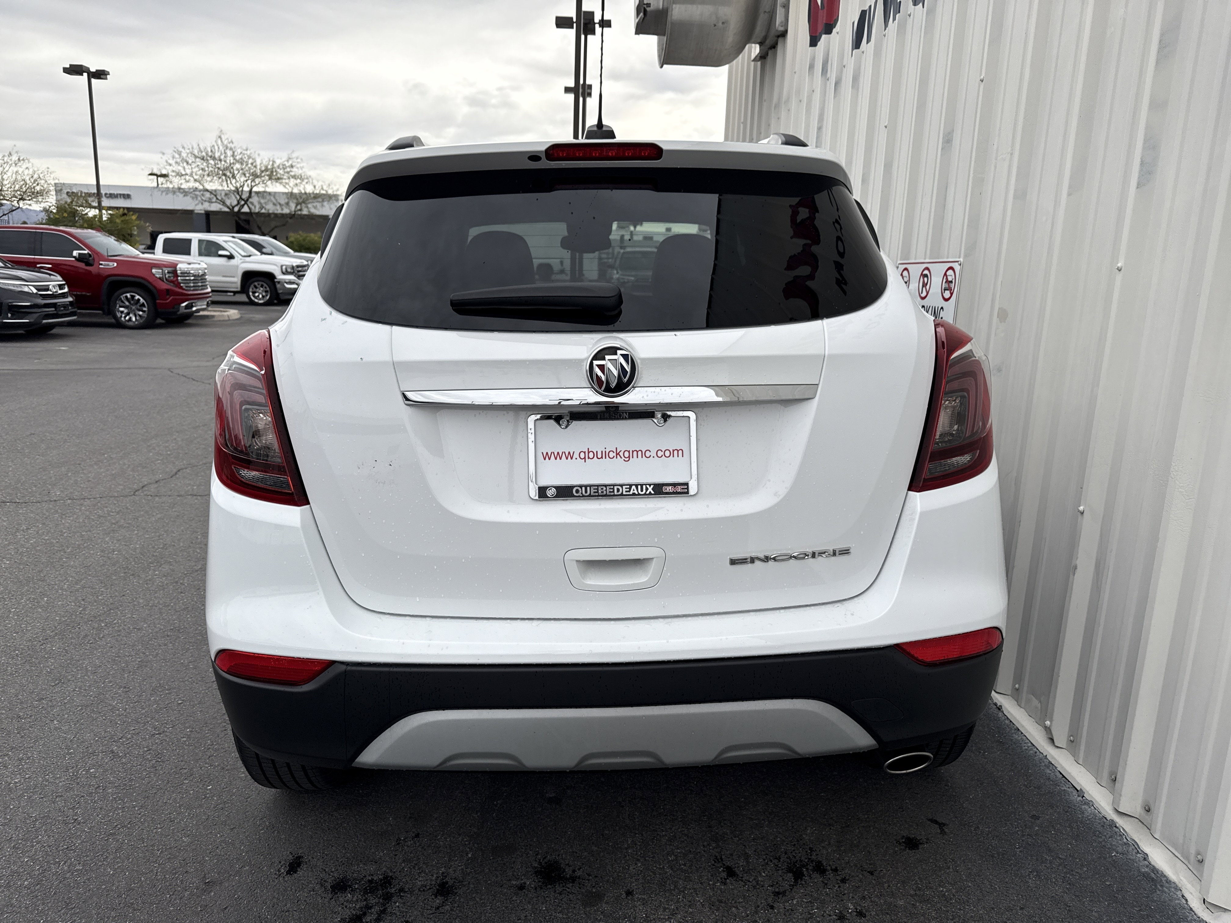 Used 2021 Buick Encore Preferred image 6