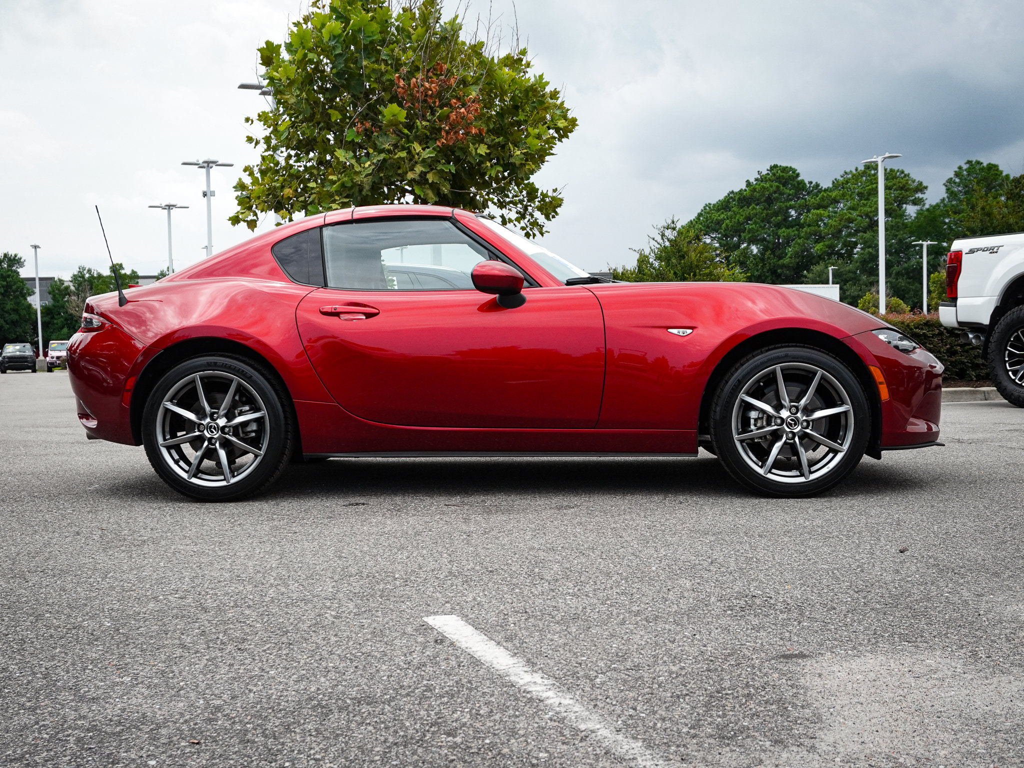 Used 2022 MAZDA MX-5 Miata RF Grand Touring RWD image 11