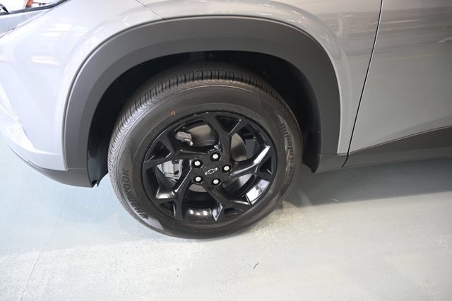 New 2026 Chevrolet Trax LT w/ Sunroof Package FWD image 28