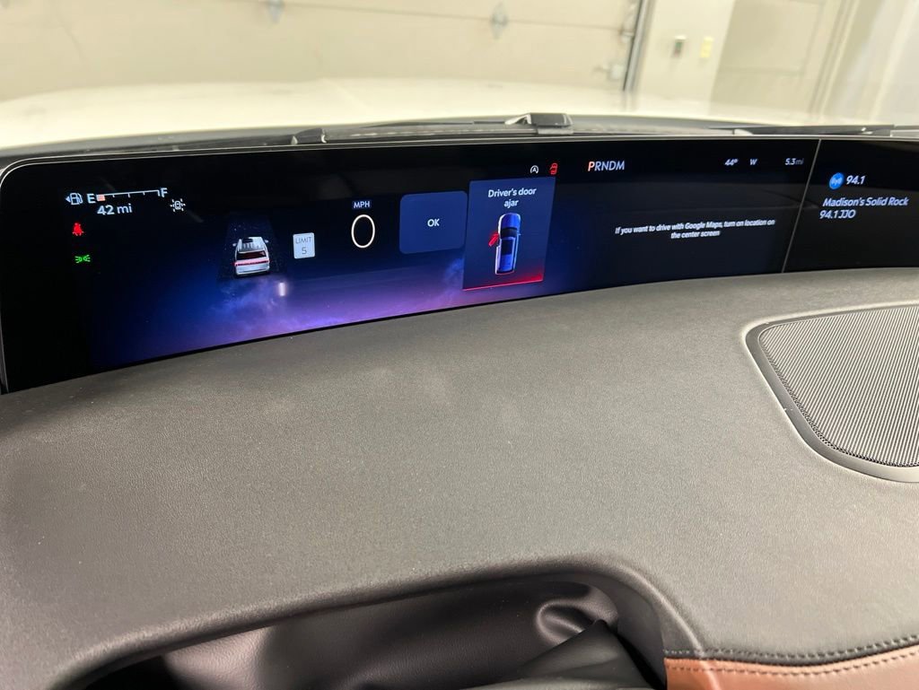 New 2026 Lincoln Navigator Reserve AWD/4WD image 23