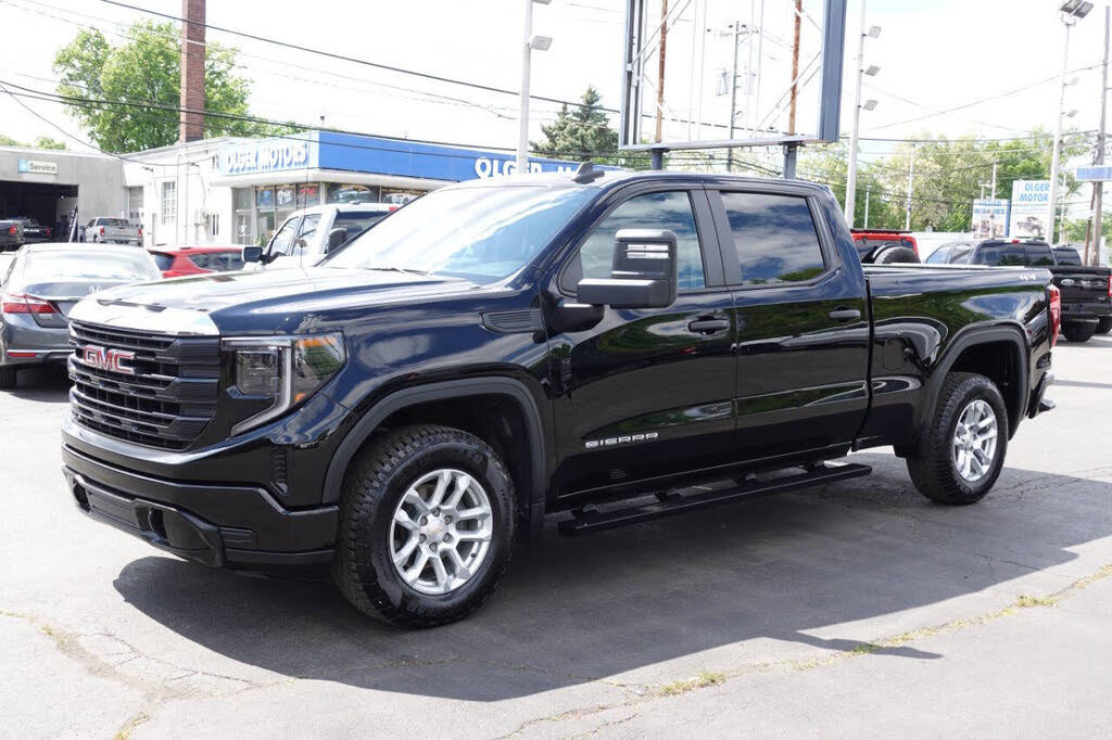 Used 2023 GMC Sierra 1500 Pro w/ Pro Value Package AWD/4WD image 2