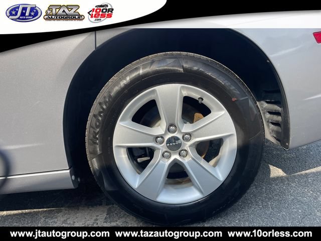 Used 2014 Dodge Charger SE RWD image 9