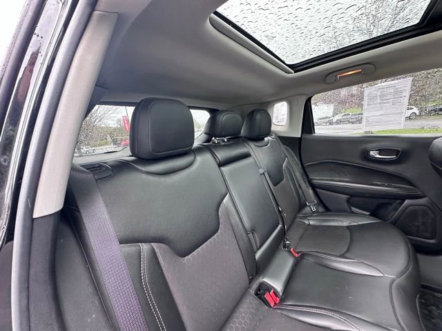 Used 2020 Jeep Compass Latitude AWD/4WD image 9