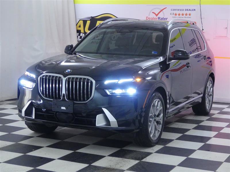 Used 2024 BMW X7 xDrive40i w/ Climate Comfort Package AWD/4WD image 4