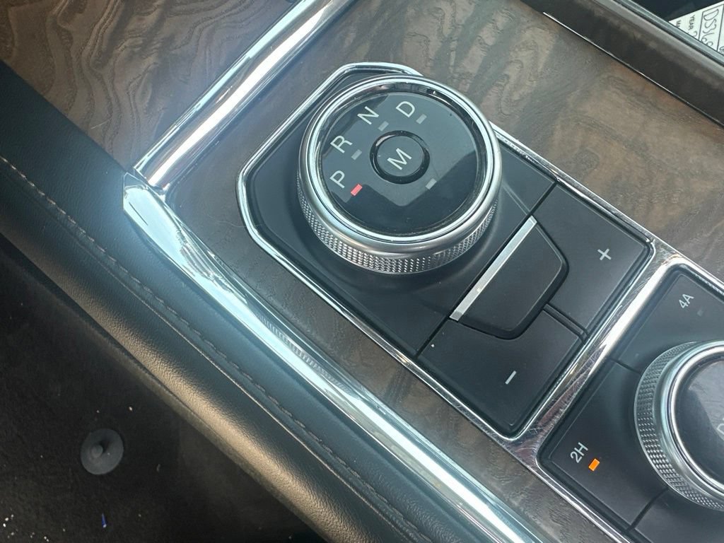 Used 2019 Ford Expedition Platinum AWD/4WD image 32