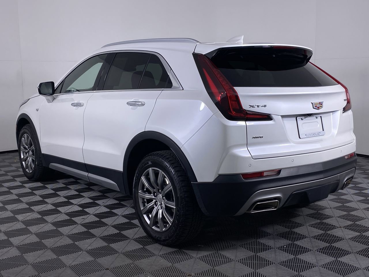 Certified 2023 Cadillac XT4 Premium Luxury AWD/4WD image 26
