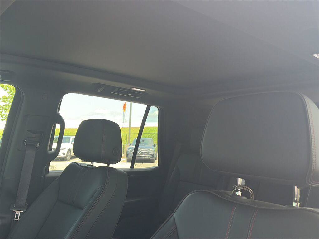 Used 2025 Chevrolet Tahoe RST w/ RST Capability Package AWD/4WD image 10