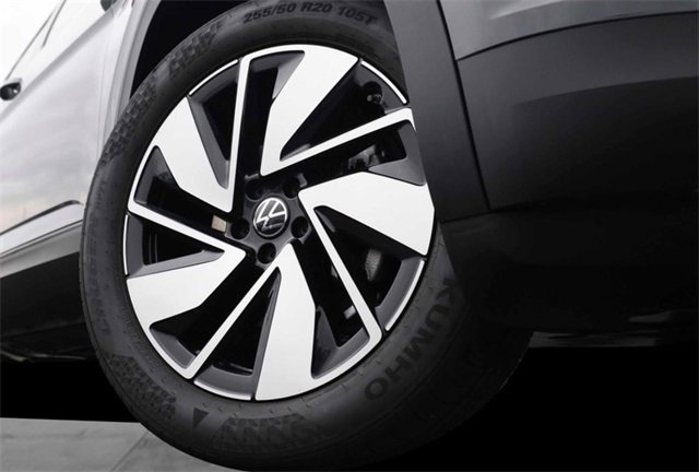 New 2026 Volkswagen Atlas SE image 3