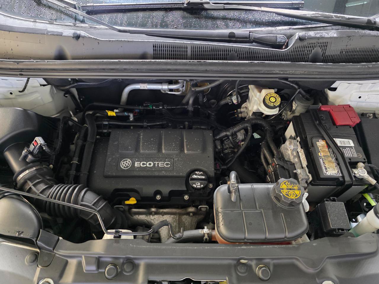 Used 2020 Buick Encore Preferred AWD/4WD image 37