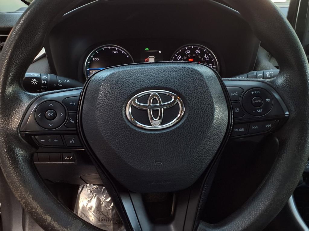 Certified 2021 Toyota RAV4 XLE w/ Convenience Package image 12