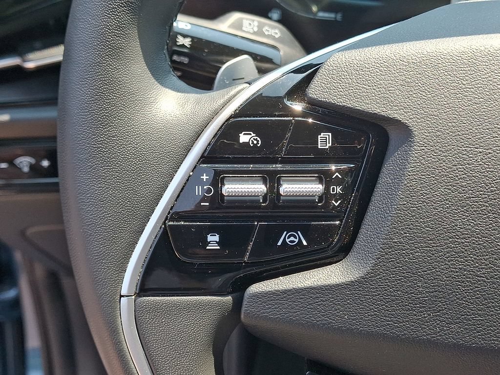 Used 2025 Kia Niro EX w/ EX Cold Weather Package FWD image 22