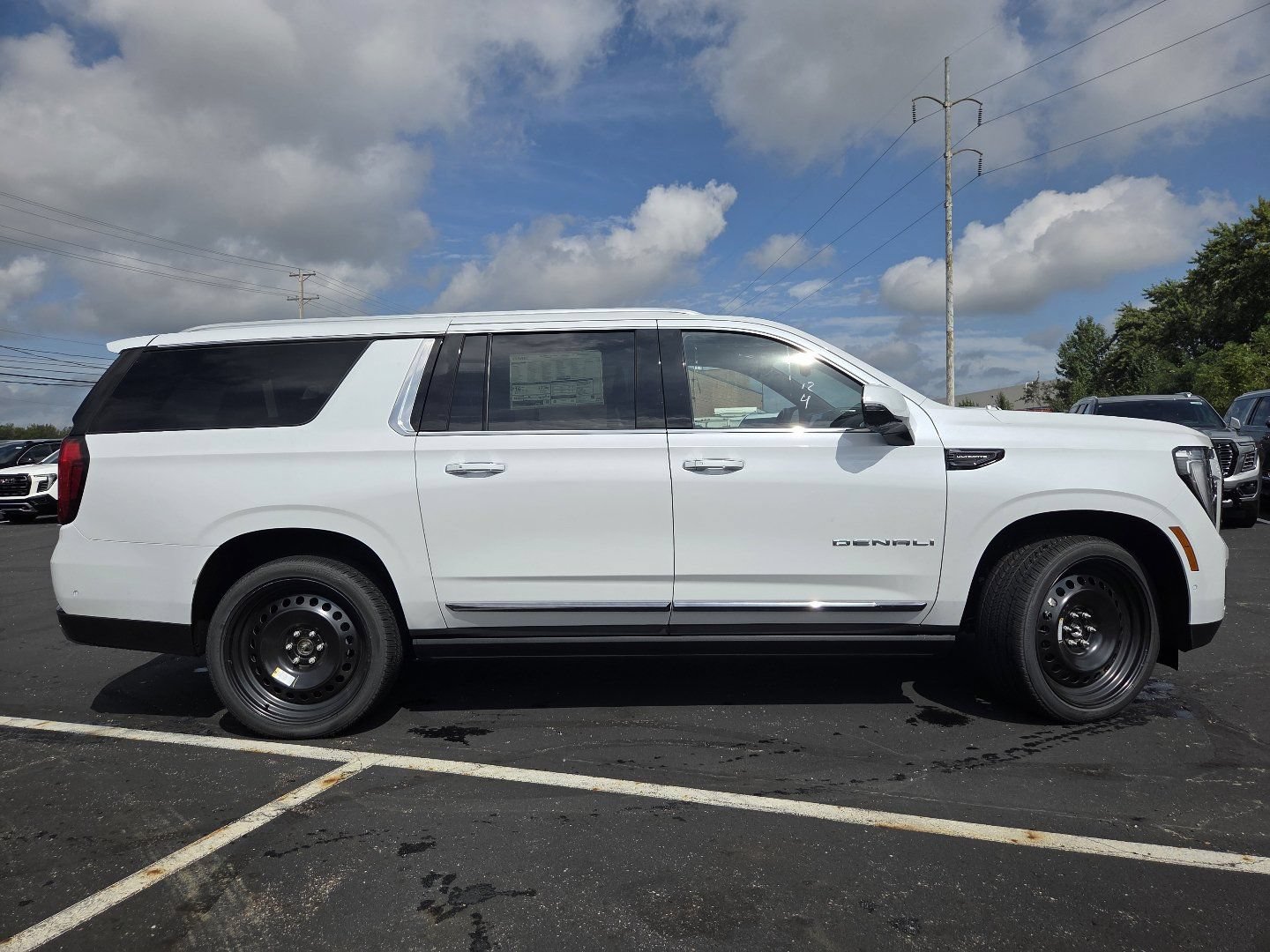 New 2026 GMC Yukon XL Denali Ultimate AWD/4WD image 22